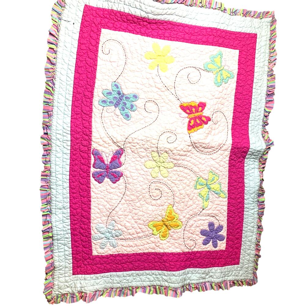 BACATI BABY/CRIB BLANKET BUTTERFLIES/FLOWERS PINKS RUFFLED TRIM PUFFY 35"x53"